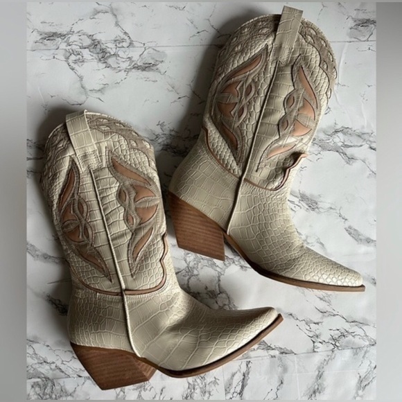 Steve Madden Wynter Western Cowgirl Boots Size-8.5 - Picture 9 of 11